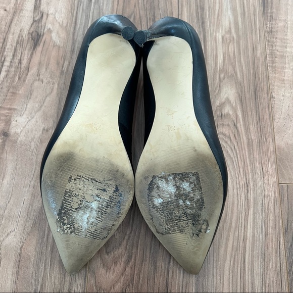 🦊Guess Leather Pumps - Picture 7 of 11